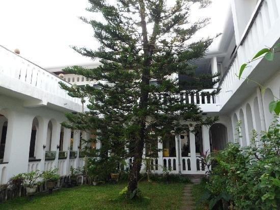 Hotel Silver Sands Негомбо Екстер'єр фото